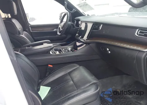 2023 Jeep Grand Wagoneer Series Ii 4X4 z USA, uszkodzony, nr VIN 1C4SJVFP9PS501121